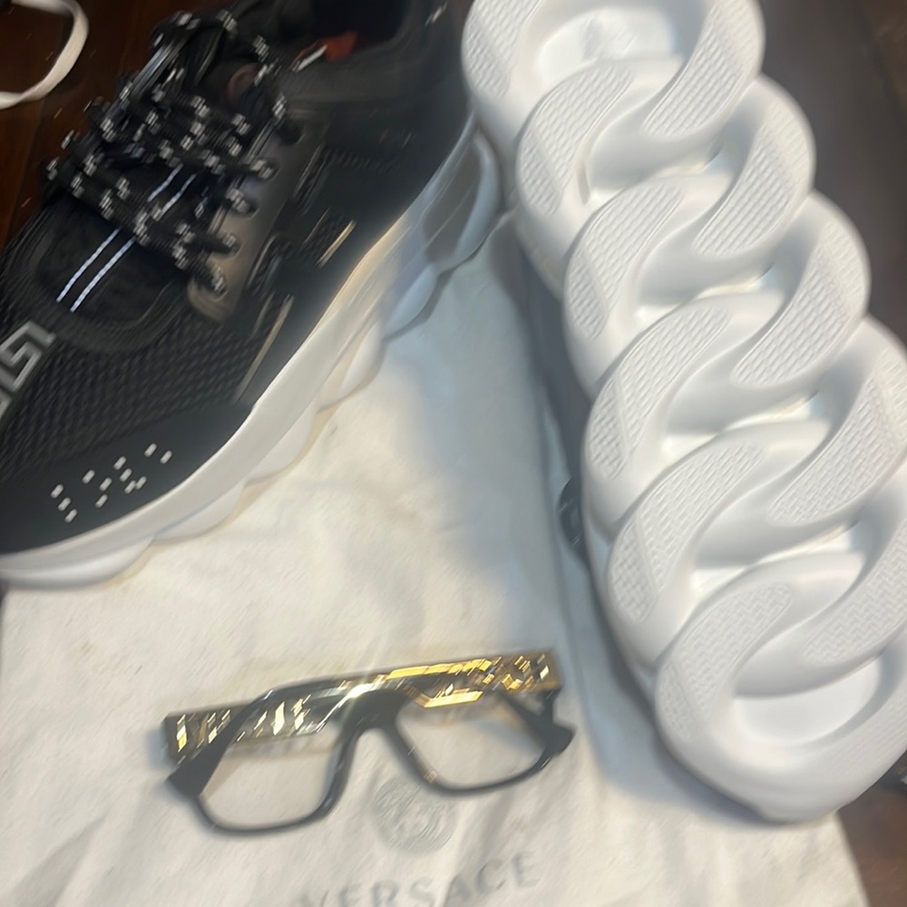 versace  chain reaction
